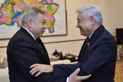 Фарид Мухаметшин встретился с Генеральным консулом Республики Казахстан в Казани Асхатом Нускабаем