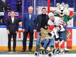  В Казани прошел благотворительный матч «Хоккей каждому»