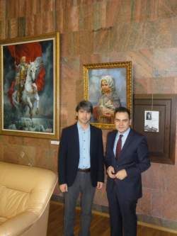 Генеральный консул Турции посетил выставку «Диалог культур» в Госсовете Татарстана 