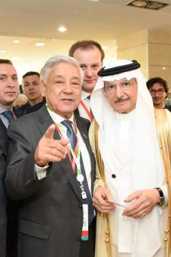 Фарид Мухаметшин принял участие в пленарном заседании X Международного экономического саммита «Россия - Исламский мир: KazanSummit»